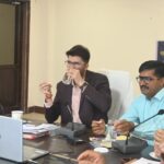 कलेक्टर सहित अधिकारियो ने सामूहिक दवा सेवन कर फाइलेरिया उन्मूलन अभियान में की सहभगिता