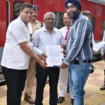 प्रतिनिधि मंडल ने की महाप्रबंधक तरुण प्रकाश से मुलाकात